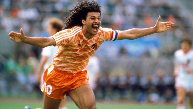 Ruud Gullit là biểu tượng của sức mạnh, cá tính và tinh thần thủ lĩnh.