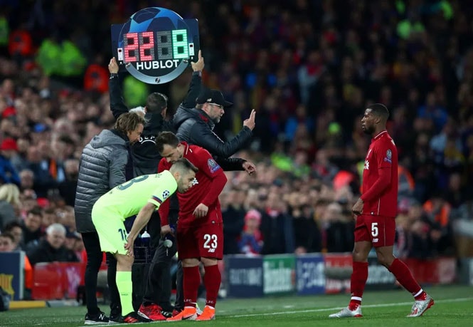 luật thay người trong bóng đá