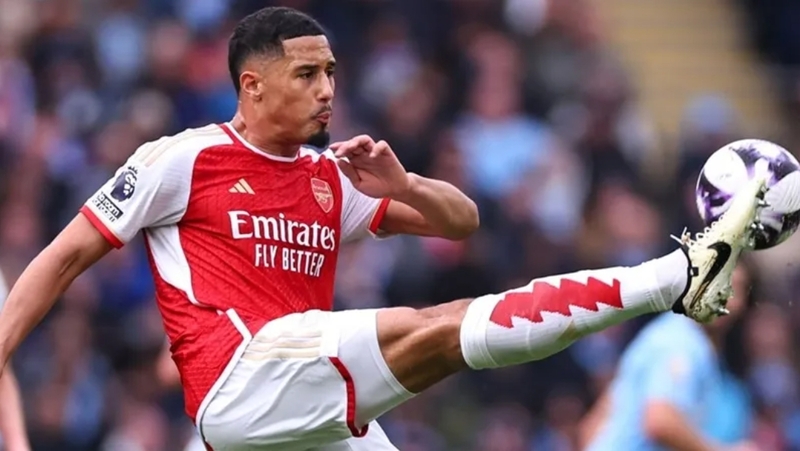 William Saliba là mẫu CB hiện đại, kết hợp giữa sức mạnh, tốc độ và sự điềm tĩnh
