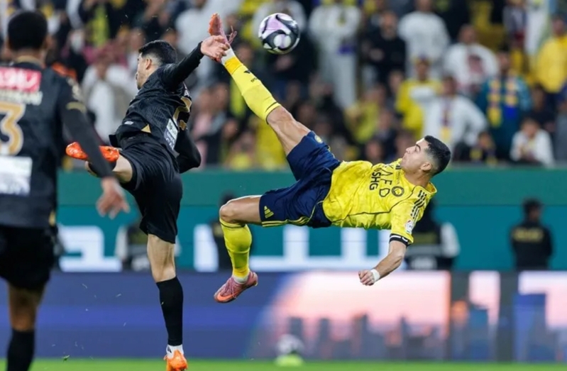 Sau Real Madrid, Ronaldo tiếp tục thử thách bản thân tại Juventus, Man United và Al Nassr.
