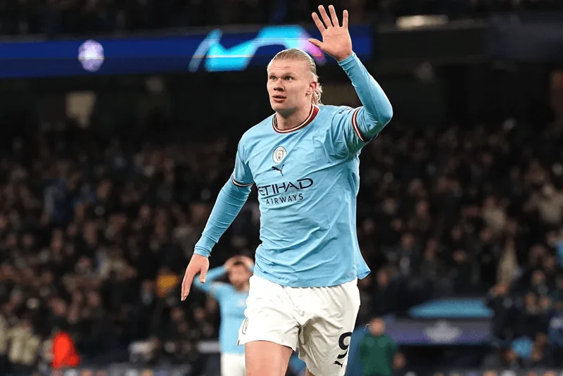 Chân sút người Na Uy liên tục xô đổ các kỷ lục hat-trick tại giải Ngoại hạng Anh.